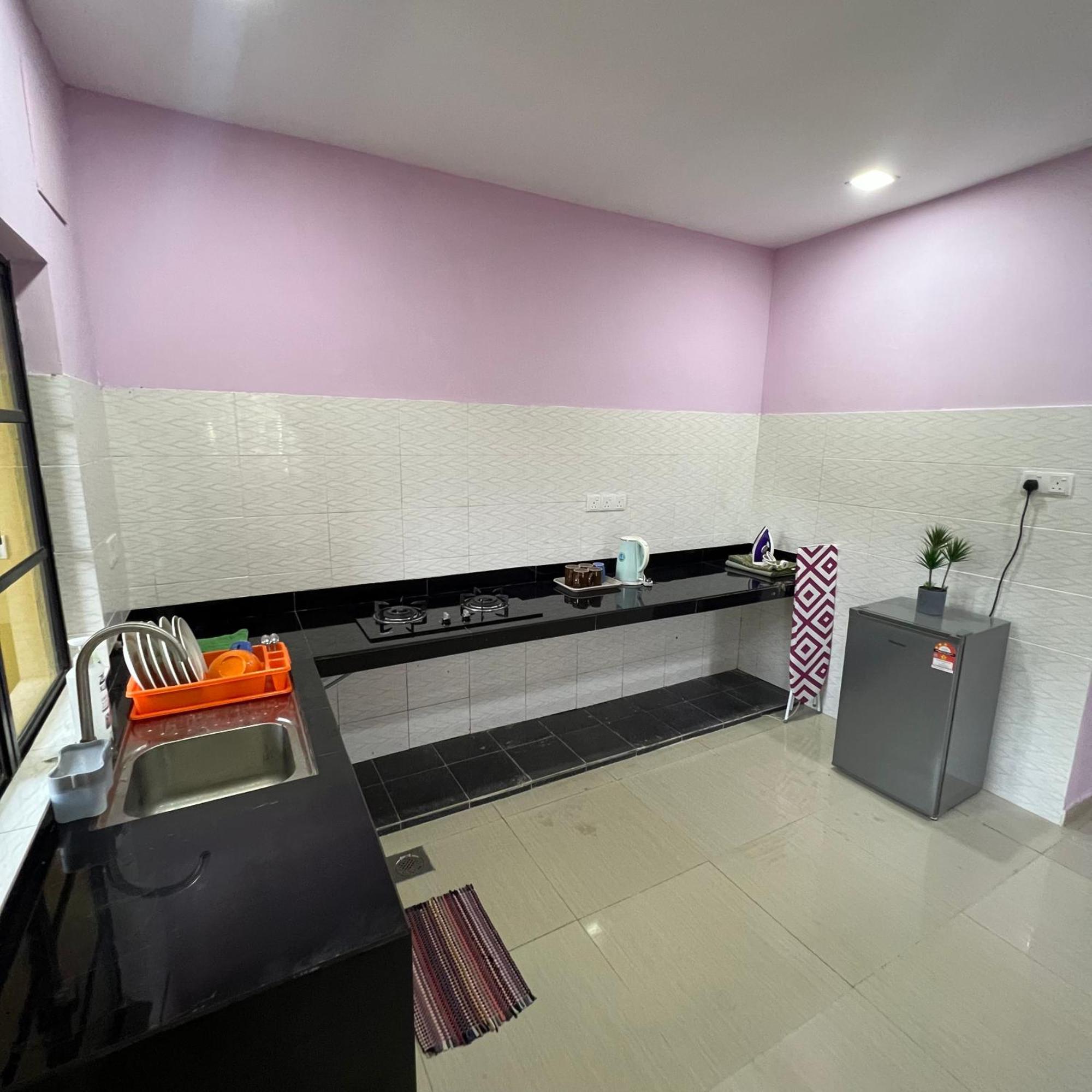 D' Totok Housestay Sepang Exterior photo